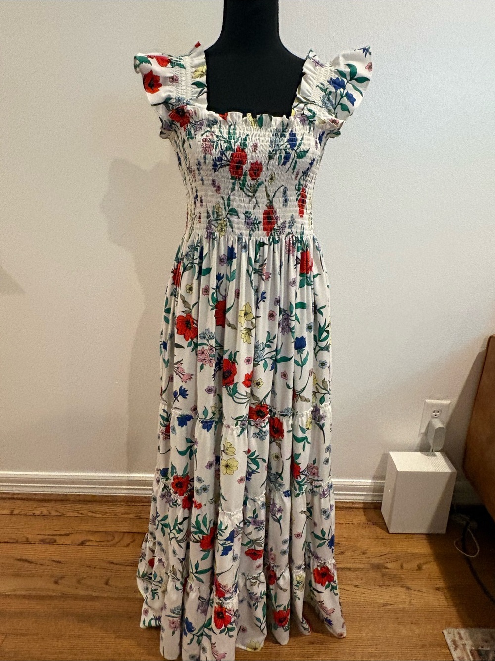 MELLODAY White Maxi Dress with Red, Blue & Green Floral Print